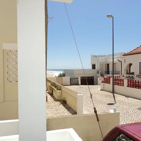 Casa Atlantico * Praia da Lourinhã